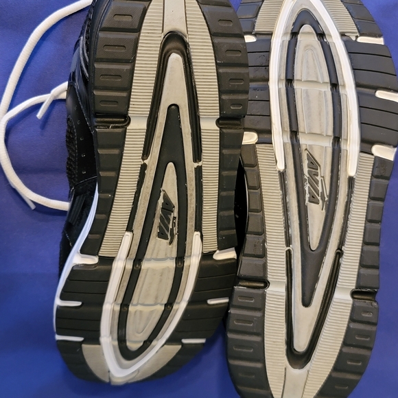 AVIA  LOW TOP WOMEN SNEAKERS - Picture 2 of 10